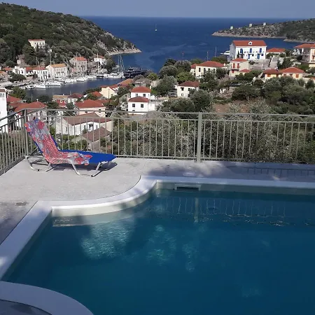 Ξενοδοχείο με διαμερίσματα Likoudis ,on The Kioni,ionian Islands Ithaca, Κιόνι