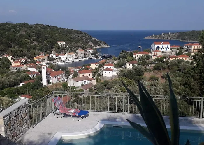 Likoudis ,on The Kioni,ionian Islands Ithaca, Aparthotel