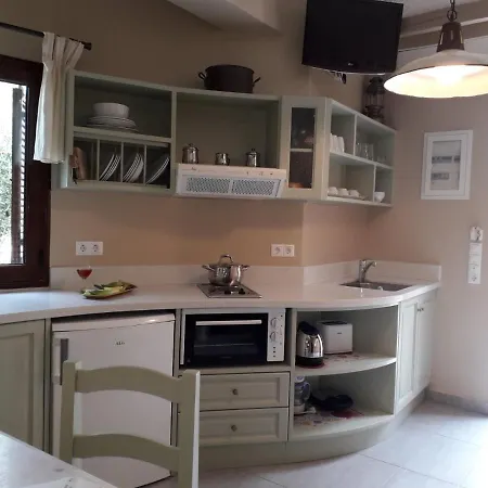 Aparthotel Likoudis Villas Suites,Traditional Ithacan Hospitality Above Kioni Harbot 4*