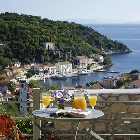 Aparthotel Likoudis ,on The Kioni,ionian Islands Ithaca,