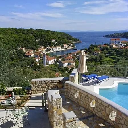 Aparthotel Likoudis ,on The Kioni,ionian Islands Ithaca, Kionion