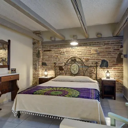 Likoudis Villas Suites,Traditional Ithacan Hospitality Above Kioni Harbot 4*