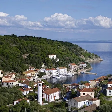 Likoudis Villas Suites,Traditional Ithacan Hospitality Above Kioni Harbot 4*