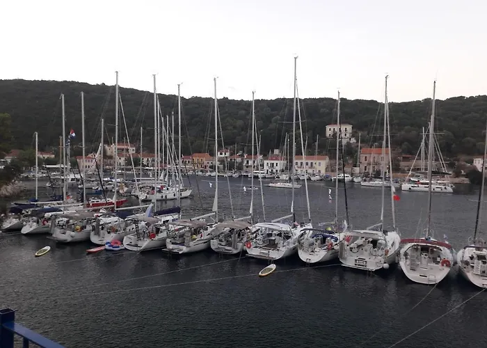 Likoudis ,on The Kioni,ionian Islands Ithaca, 4* Kionion